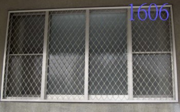 不鏽鋼白鐵窗