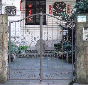 藝術雕花門